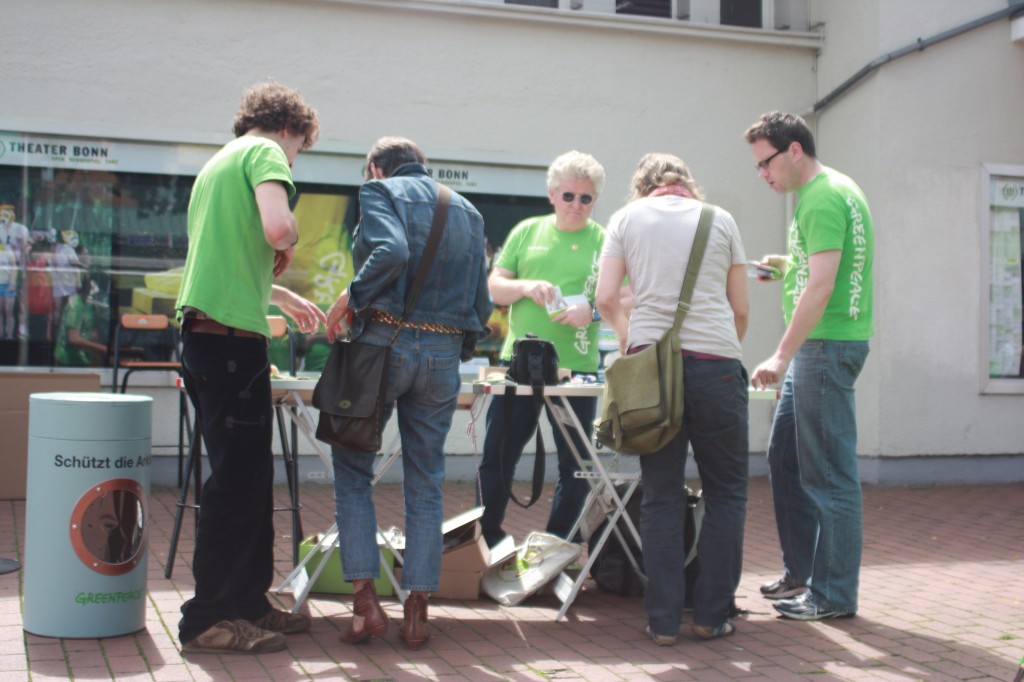 Interest in the Greenpeace Arctic info stand