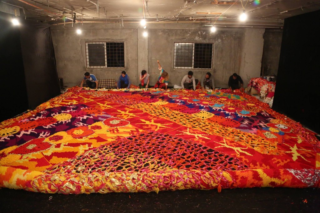 (Olek, photo © Pranav Mehta/St+ARTIndia)